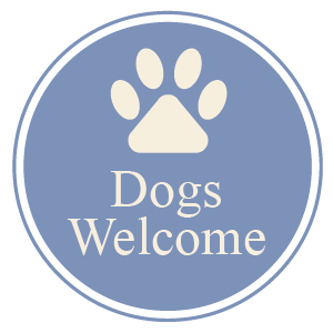Dogs welcome sign with paw print